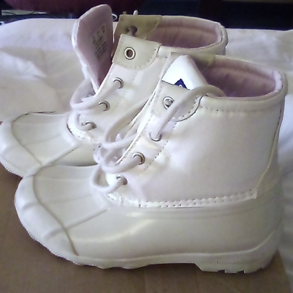 Sperry girls port boot ivory
